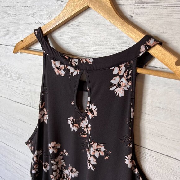 Torrid Tank Womens Size 1 Studio Knit High Neck Keyhole Back Floral Lightweight - Picture 12 of 15